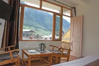 Hotel The Destination Manali ( 850m from Mall Road) - breakfast