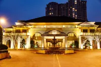 Cezanne Manor Hotel & Resort