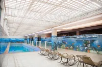 JH holiday lnn - Pools