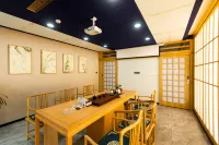 Urumqi Qiqi Jiyou Hotel - parking