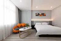 Home Inn Baiyun Hotel (Longyan Institute of Technology Wanda Plaza Branch)