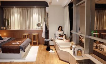 Tingsu Apartment (Shenzhen Chegongmiao Branch)