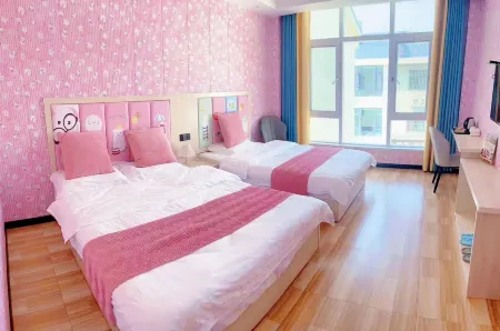 Xiandaohu Xitian Yueshang Homestay Отели рядом с достопримечательностью «Xiandaohu Xianhu Gallery»