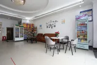 Haoxing Hotel (Shenzhen Airport Huangtian Subway Station)