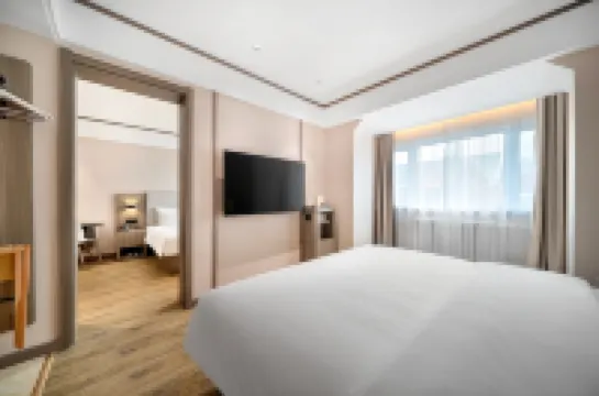 HanTing Hotel (Heihe Zhongyang Pedestrian Street)