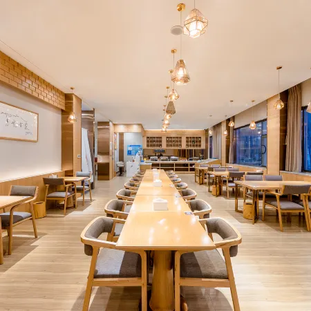 Luhuo Chaxiu Hotel