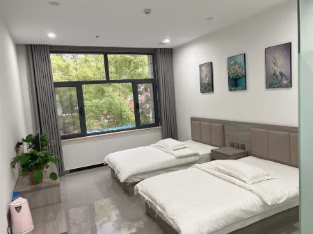 Boli Отели в г. Линьси