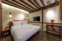 Blossom Hill Old Town of Lijiang Zhiyi Hotels in Lijiang
