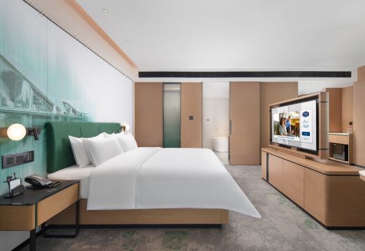 2. 햄튼 바이 힐튼..