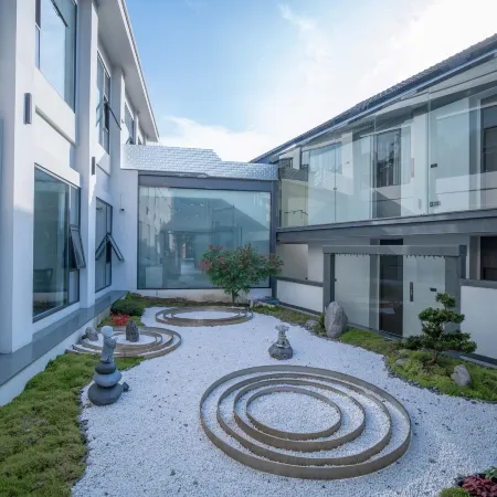 Yuanzi Shuo · Designer Courtyard-Style Vacation Apartment
