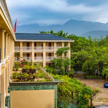 Malai Hot Spring Holiday Hotel