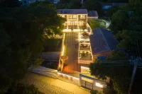 Weizhou Island Fanjian·Froom Courtyard Homestay (Shell Beach Branch) - บังกะโล