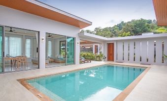 Rawai Beach | Relax and Cozy 4 Bedroom Pool Villa, near Chalong Pier, Great Location