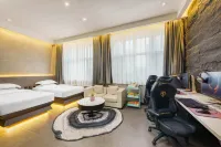 YOLO Youle E-sports Hotel (Wenguang Campus of Normal University)