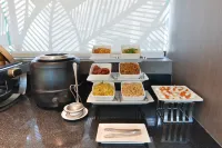 Centre Point Plus Hotel Pratunam - breakfast
