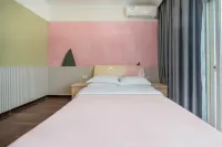 Mann hotel condominiums(flying goose mall Valley street shop)