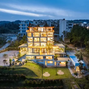 White House Yuanjing Homestay (Fairy Mountain Branch) Hotels near Three Natural Bridges