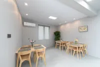Haikuoyunshen·Super first-line sunrise sea view pool holiday villa (Xiaowushitang Branch)