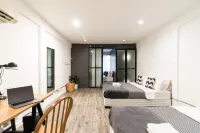 Ombra House No.1