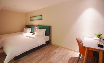 Yes hotel (Guangzhou Yongqingfang Shangxiajiu Pedestrian Street)