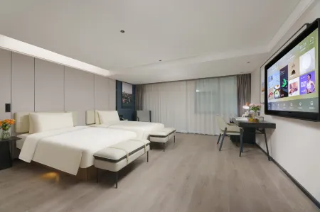 Xi'an Bell Tower Metro Station Atour X Hotel