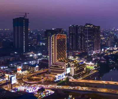 SUN & MOON, Riverside Hotel Hoteles cerca de Takhmao Pagoda
