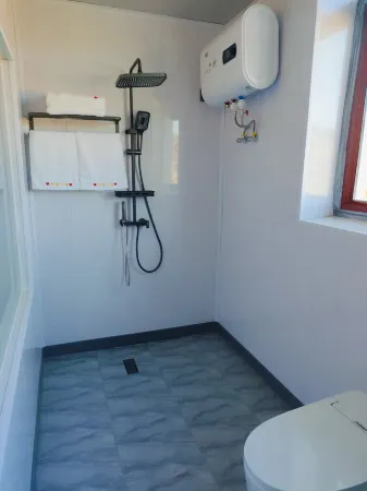 Bingxue Yizu Snow Equipment Accommodation Отели в г. Луаньпин