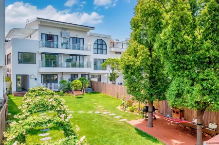 Xitian Suzan Parent-child Garden Holiday Homestay (Kunshan Jinxi Branch) Отели рядом с достопримечательностью «Wenchang Pavilion»