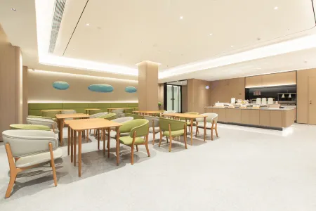 JI Hotel Wuhan Hubei University of Technology Отели рядом с достопримечательностью «Wuhan Donghu University»