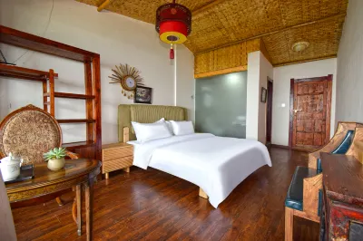 Fuchun Mountain Residence Hotels near Yufeng Mountain Forest Park