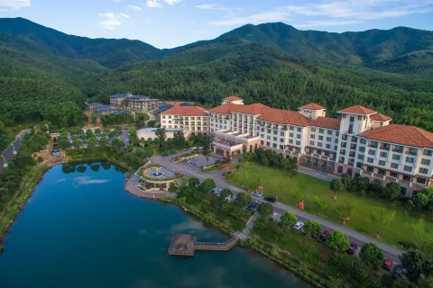 Yixing Bamboos International Conference Center