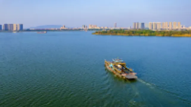 Foshan Yuefeng High-altitude Garden Panorama Hotel (Jiujiangzhen Xinji Plaza)