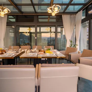 Lanping can be hotel