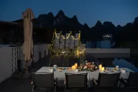 Mochi Luxury River View Resort Hotel (Yangshuo Xingping Ancient Town Li River Scenic Area) - Family