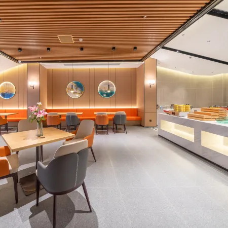 Nanning Smart Jasmine Hotel Отели рядом с достопримечательностью «Гора Цинсю»