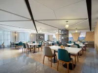 Atour Hotel (Changzhou Dinosaur Park) Hotels near Xinbei