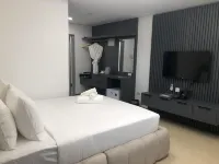 The Clover Hotel Angeles City managed by Cocotel Hotel berhampiran Jalan Fields
