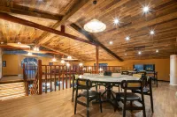 Longmen Inn (Moon Moon Bay Scenic Area Branch)