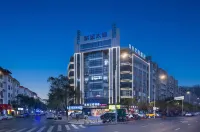 Zixin Garden Hotel (Ganzhou Station Vientiane City Branch) Hotels near Jiangnan Songcheng Historical And Cultural Tourism Area