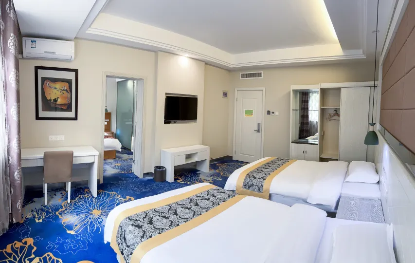 Dunhuang Oasis Theme Hotel