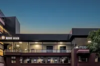 Yueling Hotel Hotels near Dehong Dai and Jingpo Autonomous Prefecture Sports Center - Swimming Pool