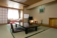 Hotel Kakyo فنادق في فويفوكي