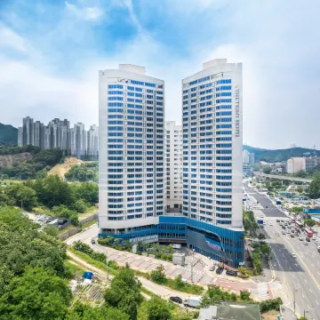 The Triny Urban Suites Hotel in zona Stazione Metro Dunjeon