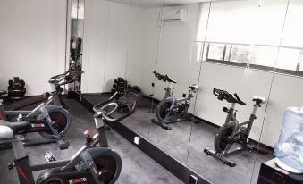 Vyluk Hotel ((Chongqing Guanyinqiao Pedestrian Street Jiujie Branch)