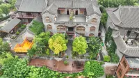 Longfengshan Ancient Town Zixiangyuan Homestay Отели рядом с достопримечательностью «Автобусная станция Ичуань»