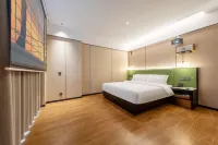 Lily One Court Hotel（Foshan Zu Temple Creative Industrial Park Store ） - Balkoner