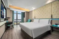 자나 호텔 (난창 첨단기술 우웨 광장 베이리 지하철역 지점) 위웨이저우 공원 주변 호텔