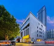 MOSHANG Hotel (Zhengzhou ITC 360 Plaza/Grand Emporium) Hotels near Zhengzhou Finance Island