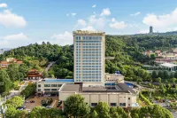 Stone Forest International Hotel Hotels near Jinlinwan Gymnasium