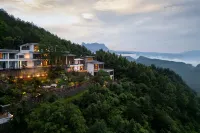 Jianglu Fengchuiyuntai HOTEL Hotel in zona Laolongdong Scenic Area